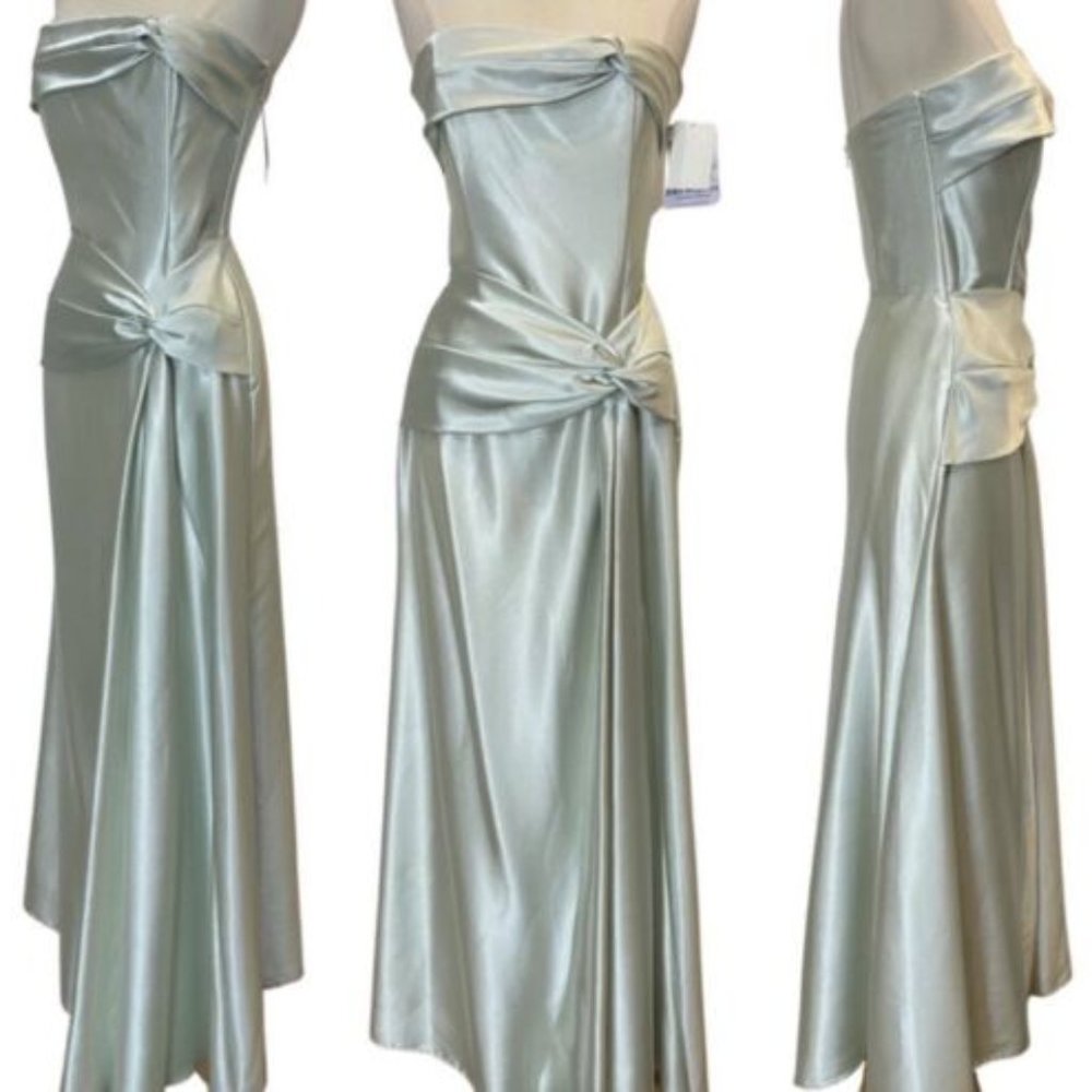 Stunning 1990’s Deadstock Vintage Jessica McClintock Mint Green Formal Gown